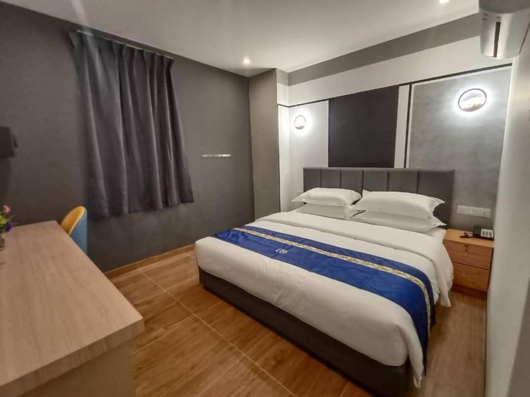 Good 9 Hotel - Cahaya Kota Puteri Пасир-Гуданг Экстерьер фото