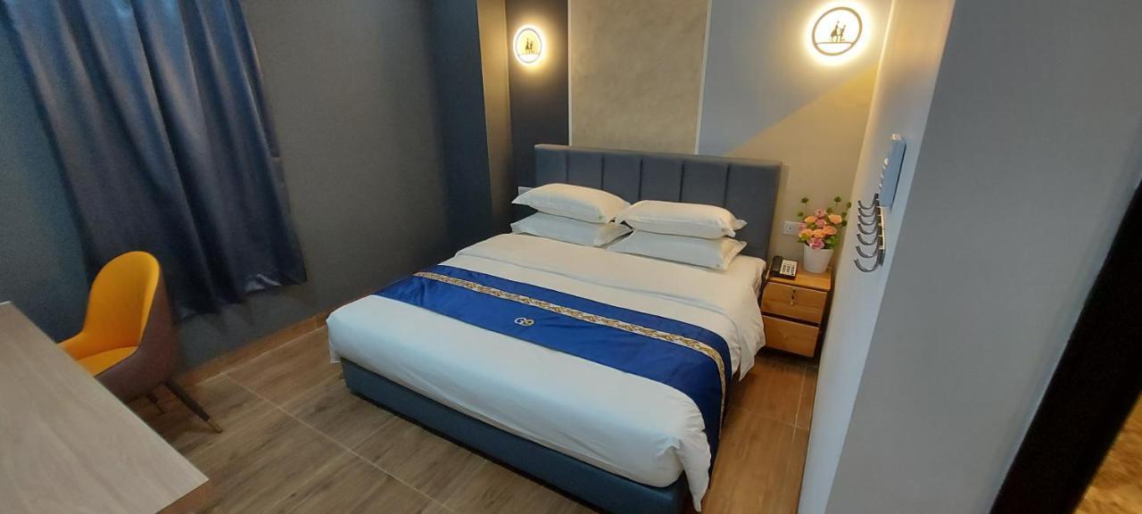 Good 9 Hotel - Cahaya Kota Puteri Пасир-Гуданг Экстерьер фото