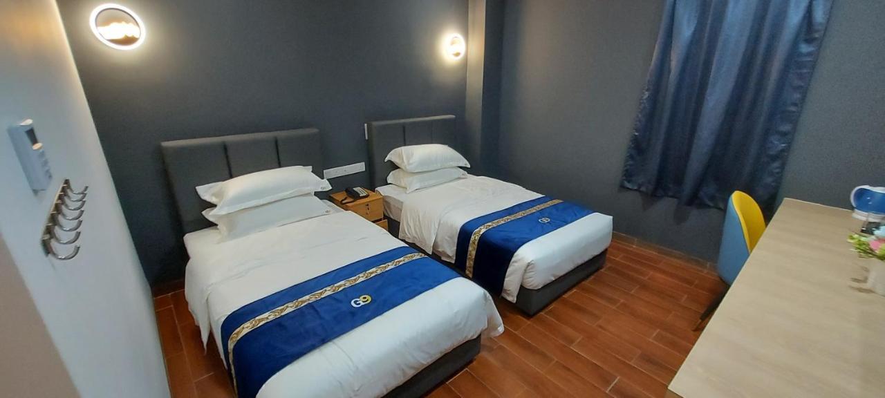 Good 9 Hotel - Cahaya Kota Puteri Пасир-Гуданг Экстерьер фото