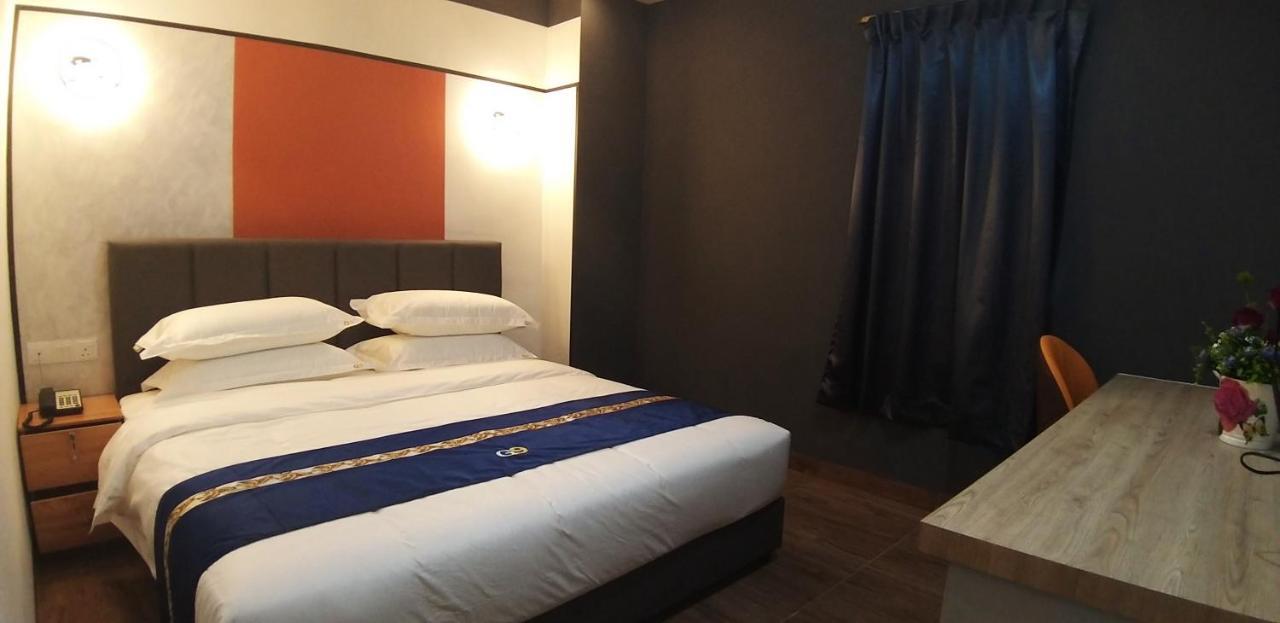 Good 9 Hotel - Cahaya Kota Puteri Пасир-Гуданг Экстерьер фото