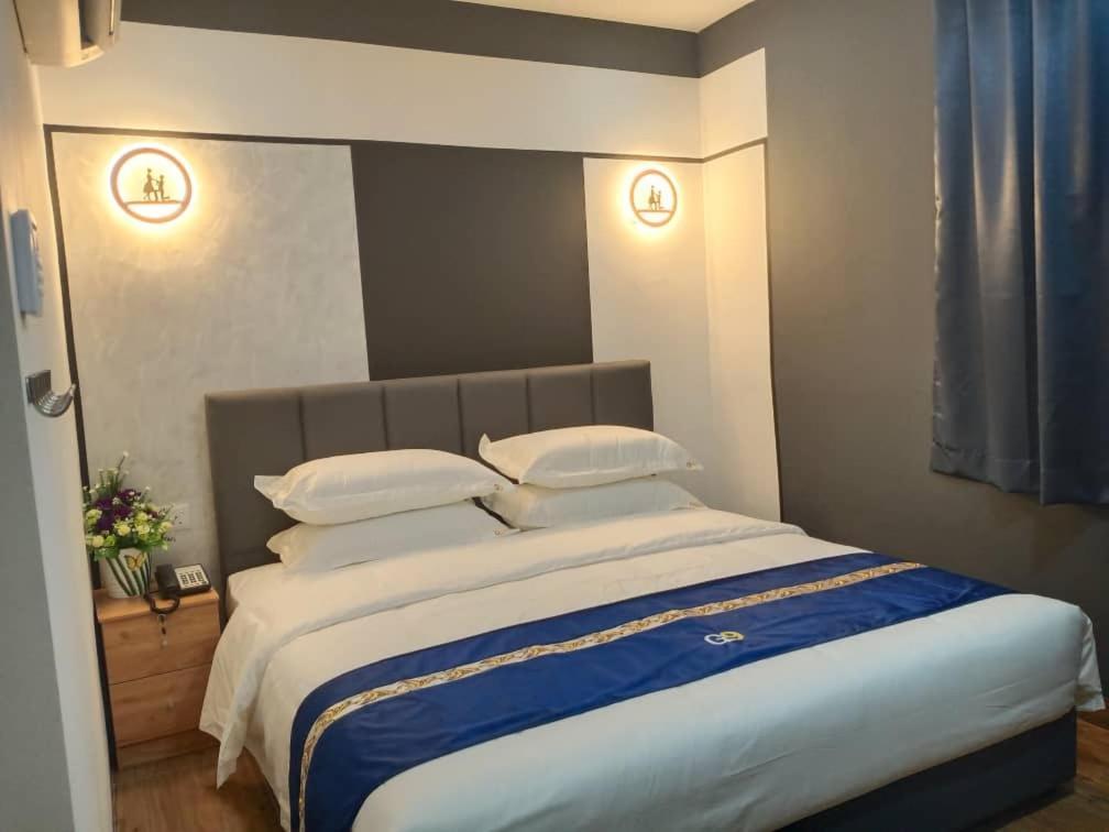 Good 9 Hotel - Cahaya Kota Puteri Пасир-Гуданг Экстерьер фото