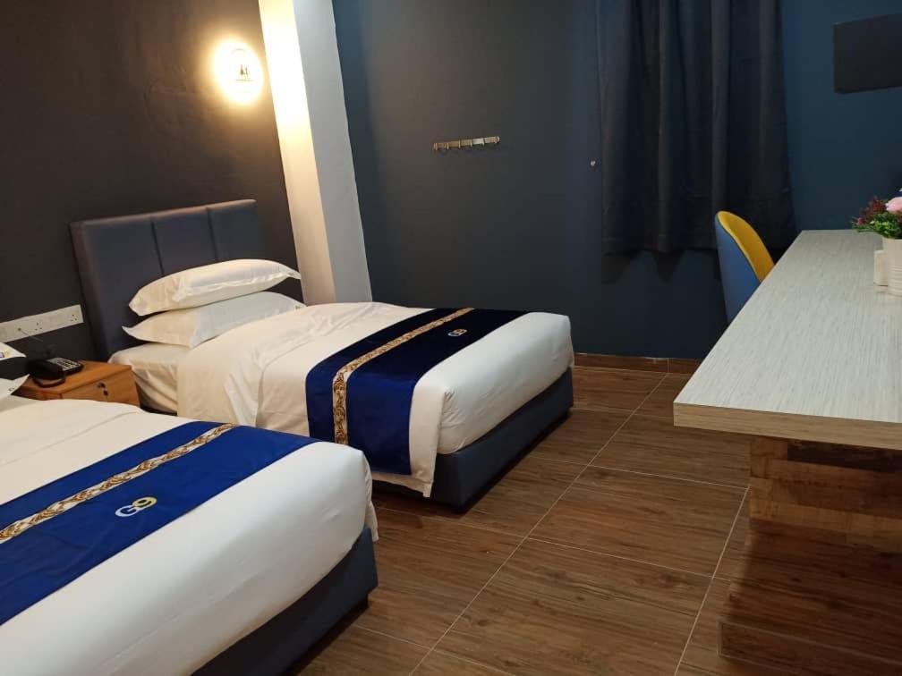 Good 9 Hotel - Cahaya Kota Puteri Пасир-Гуданг Экстерьер фото